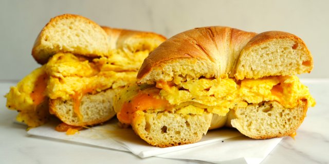 Egg & Cheese Breakfast Sandwich Tray