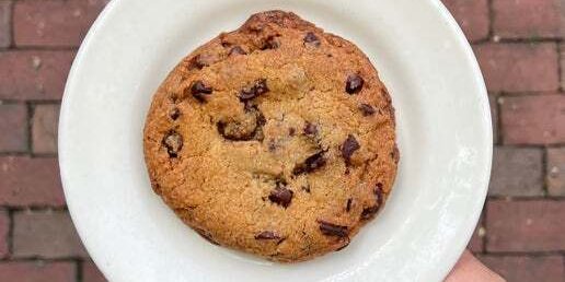 Huge Chocolate Chip Cookie