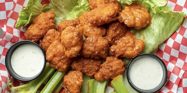 Boneless Wings Tray