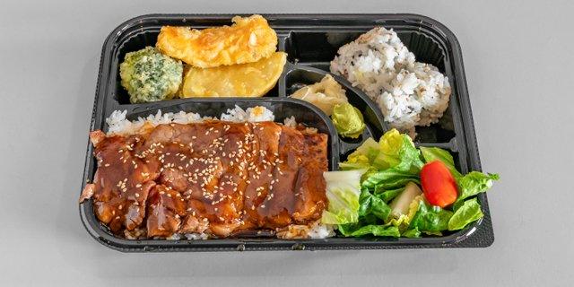 Beef Teriyaki Bento Boxed Lunch