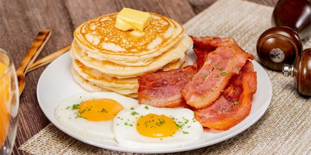 King Breakfast w/ Pancakes