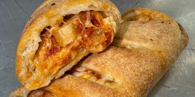 Buffalo Chicken Roll