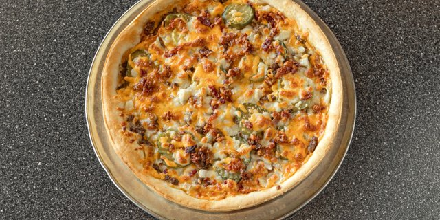 Bacon Cheeseburger Pizza