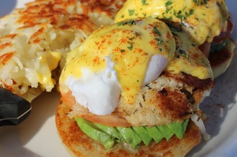 Crab Benedict