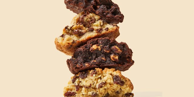 Signature Assortment Cookie Box