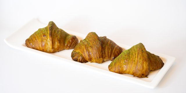 Mini Matcha Croissant