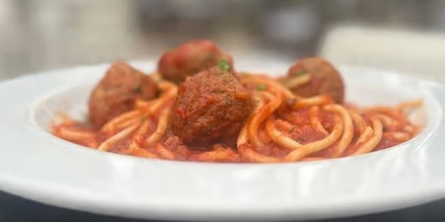 Spaghetti & Meatballs
