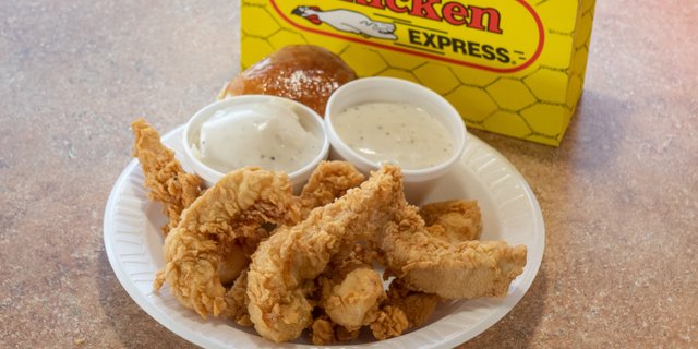 7-Tender Boxed Lunch