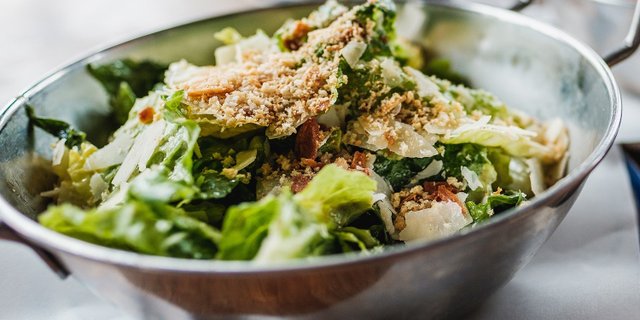 Garlic Caesar Salad
