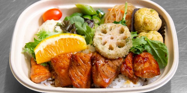 Deluxe Teriyaki Salmon Bento Box