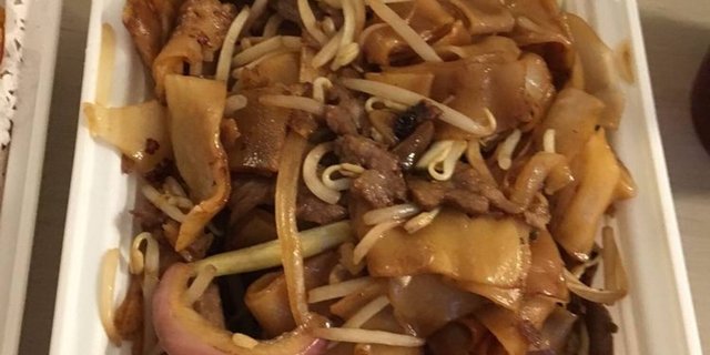 Chicken Chow Fun
