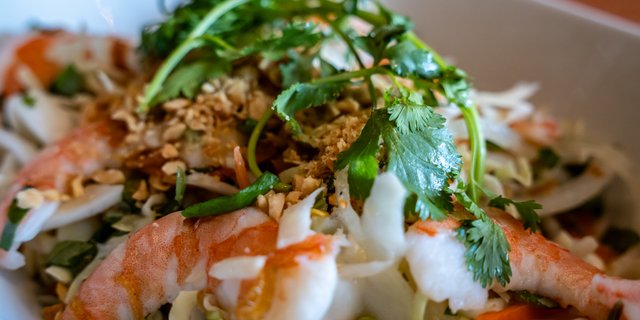 Gỏi Tôm Thịt - Steamed Shrimp & Pork Salad
