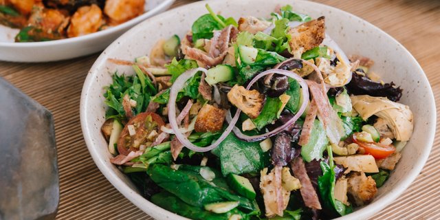Mista Salad Tray