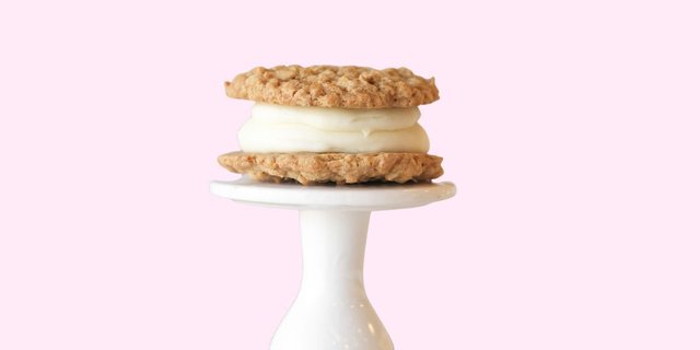Half-Dozen Oatmeal Cookie Sandwich