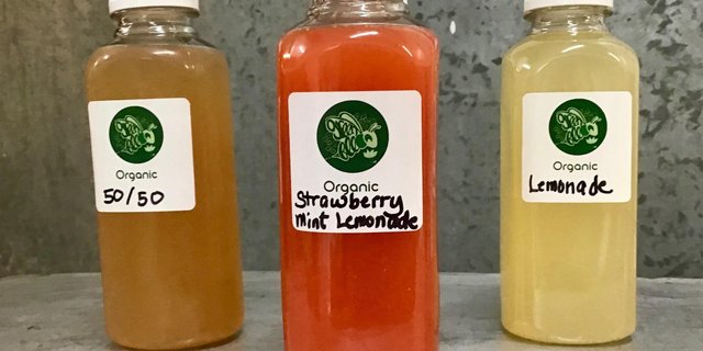 Organic Strawberry-Mint Lemonade