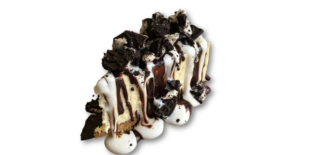 Cookies & Cream Loaded New York Style Cheesecake (Slice)
