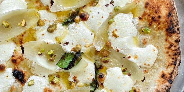 White Truffle Oil Pizza