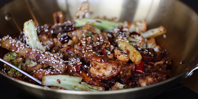 Lanzhou Spicy Stir-Fried Shrimp w/ Calamari