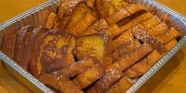 Eggy's French Toast Tray