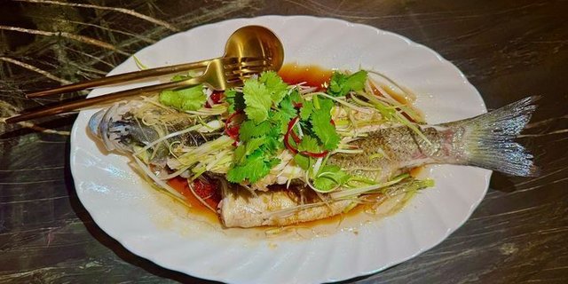 Steamed Whole Bass Tray