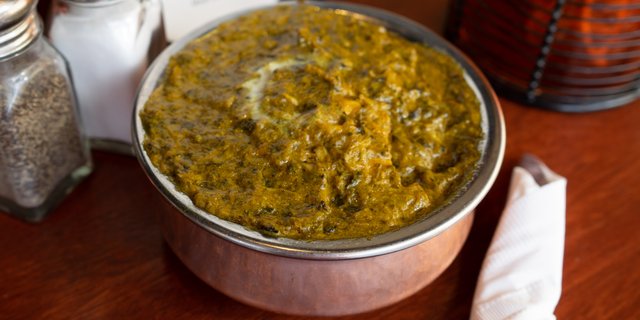 Chicken Saag w/ Rice