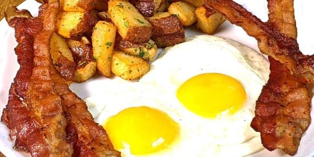 Hickory-Smoked Bacon & Eggs