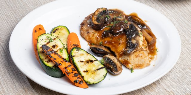 Chicken Marsala Boxed Lunch