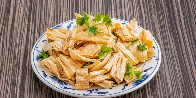 Cilantro Salad w/ Bean Stick