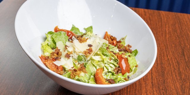 Deluxe Caesar Salad