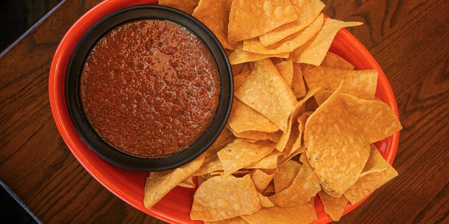 Chips & Salsa Large