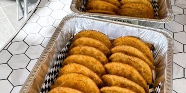100 Assorted Speciality Empanadas Tray