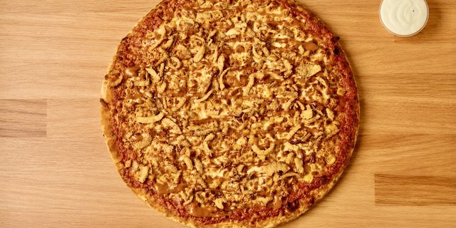 Chicken Masala Elote Pizza