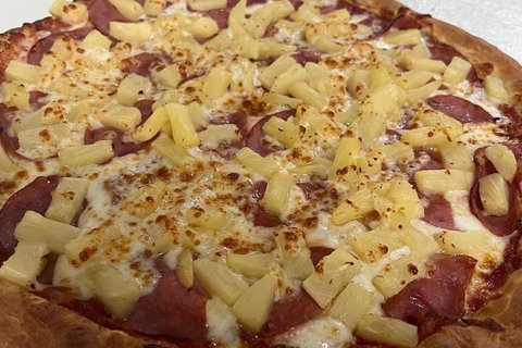 Hawaiian Pizza