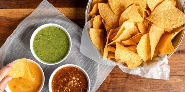 Tortilla Chips & Dips