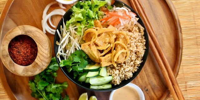 Curry Tofu Rice Bowl