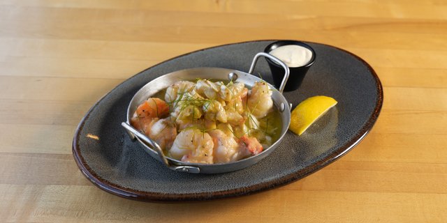 Colossal Prawns & Lump Crab