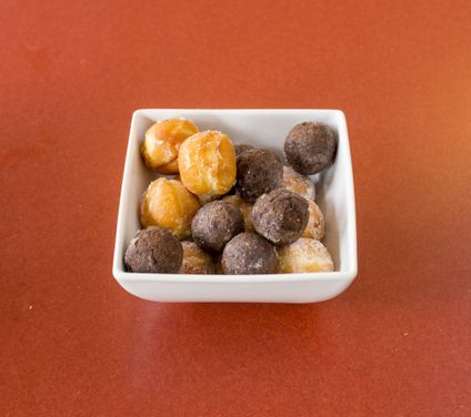 25 Munchkins Donut Hole Treats