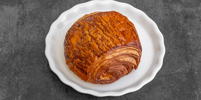 Sage Cheddar Croissant