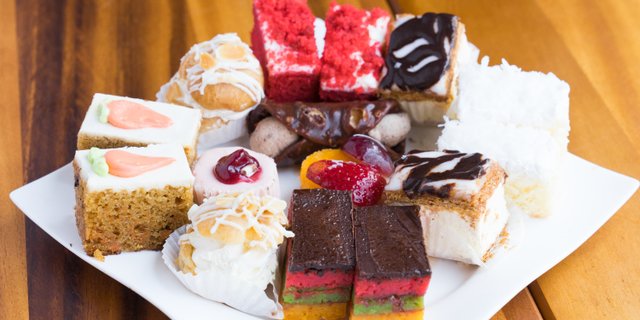 Mini Dessert Display