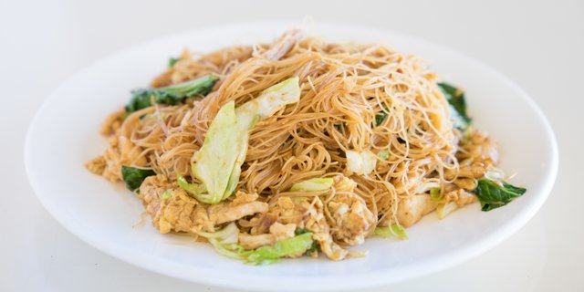 Bihun Noodles w/ Chicken
