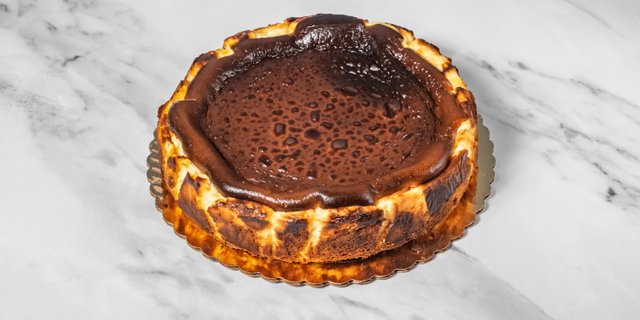 Whole Basque Cheesecake