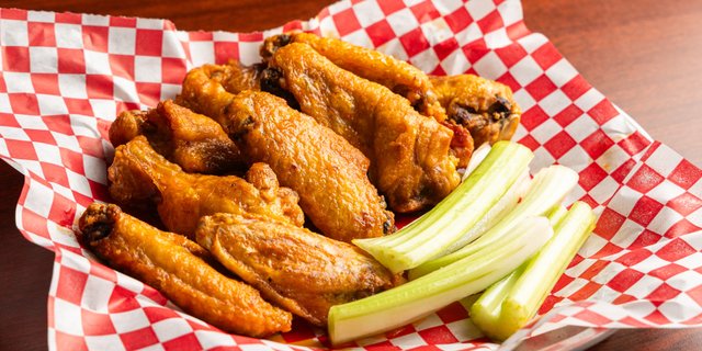 Bone-In Wings Tray