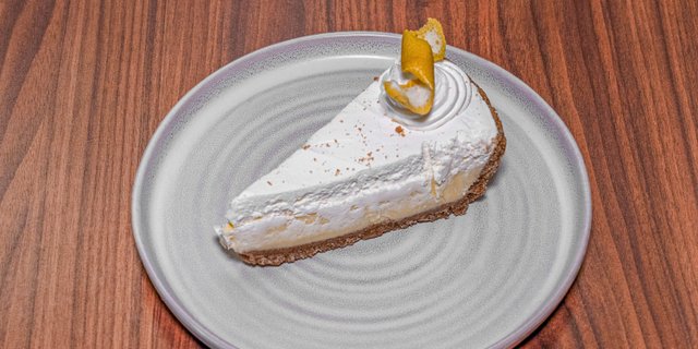 Limoncello Cake