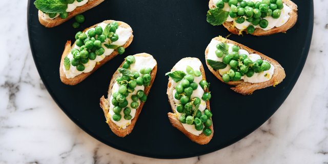 Vegetarian Crostini Platter