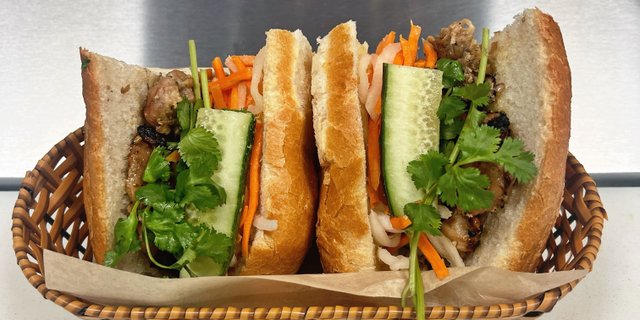 Grilled Chicken Banh Mi