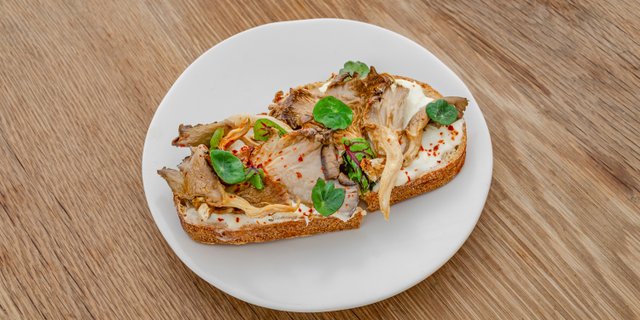 Roasted Wild Mushroom Tartine
