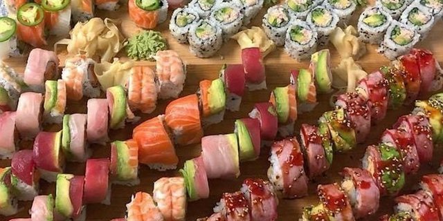 Build-Your-Own Sushi Medium Platter