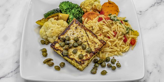 Lemon-Caper Tofu Boxed Lunch