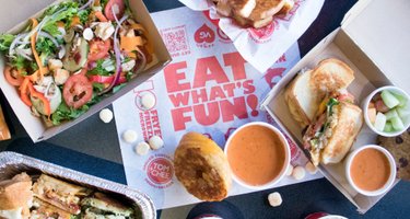 Tom & Chee