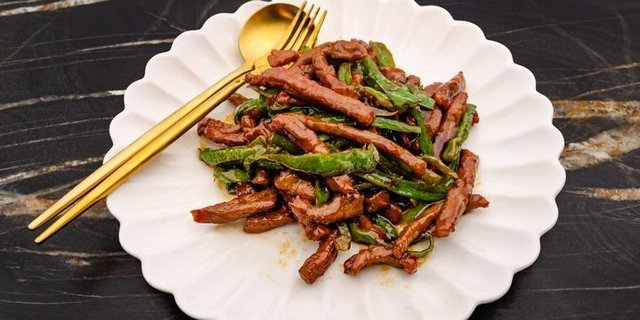 Shredded Beef w/ Green Chili Tray